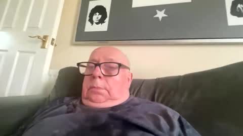 Snapshot of horny_147 chatting on 28, 5, 2026 Cum suck Me off online show from 28, 5, 2026