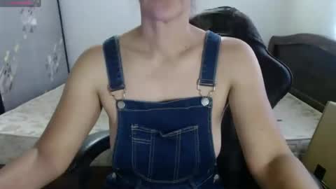 Snapshot of horny_and_daring chatting on 24, 6, 2026 horny and daring online show from 24, 6, 2026