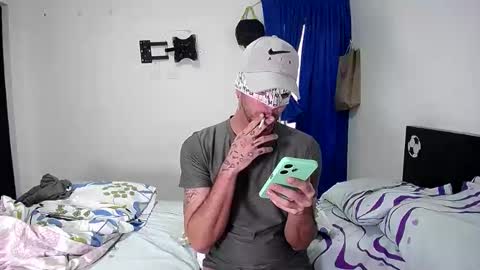 Snapshot of horny_dirty_bigcock chatting on 19, 11, 2025 BoyHornyDirty online show from 19, 11, 2025