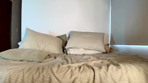 Snapshot of horny_guys_69 chatting on 18, 10, 2025 horny_guys_69 online show from 18, 10, 2025