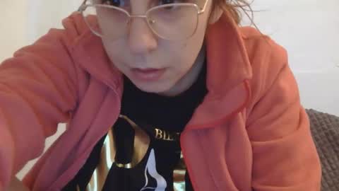 Snapshot of horny_hey chatting on 24, 10, 2025 Serena online show from 24, 10, 2025