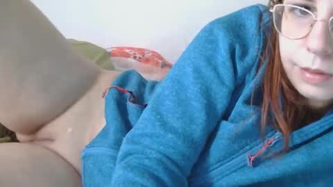 Snapshot of horny_hey chatting on 17, 11, 2025 Serena online show from 17, 11, 2025