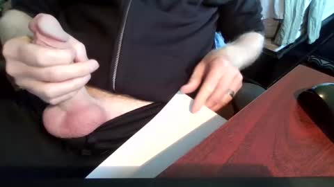 Snapshot of horny_hubby0077 chatting on 30, 9, 2025 Horny Hubby online show from 30, 9, 2025