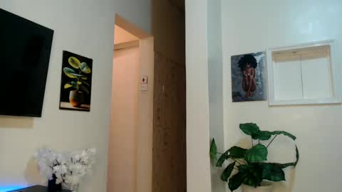 horny_princcess online show from 1, 1, 2025