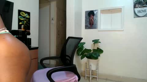 horny_princcess online show from 5, 3, 2025