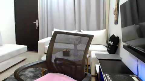 horny_princcess online show from 18, 3, 2026