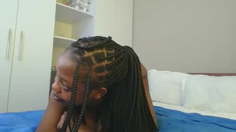 horny_princcess online show from 15, 4, 2026