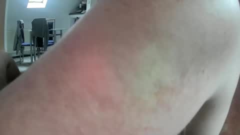 Snapshot of hornyandi1981 chatting on 18, 1, 2026 Andi online show from 18, 1, 2026