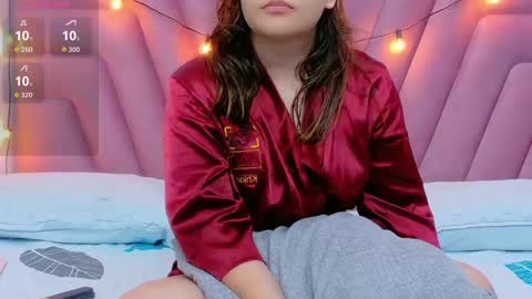 Snapshot of hornybarelylegalgirl chatting on 23, 10, 2025 Khloe online show from 23, 10, 2025