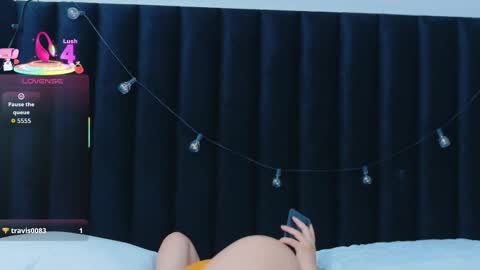 Snapshot of hornybarelylegalgirl chatting on 16, 11, 2025 Khloe online show from 16, 11, 2025