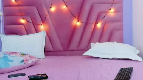 Khloe  online show from 11, 4, 2026