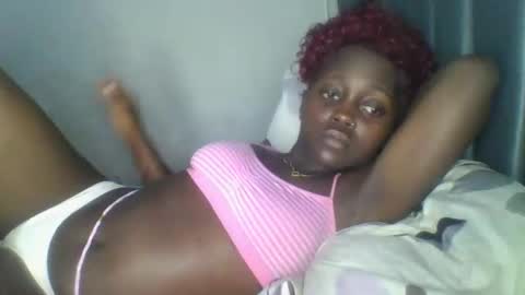 Snapshot of hornybella84 chatting on 2, 5, 2026 Bella online show from 2, 5, 2026
