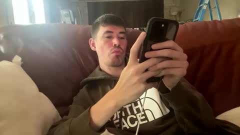 Justin 7 inches online show from 14, 9, 2025