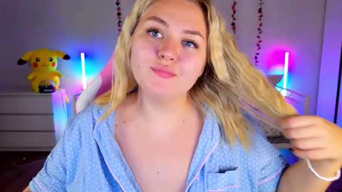 HornyCakee online show from 18, 9, 2025