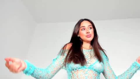 Snapshot of hornyemma_ chatting on 21, 5, 2026 Emma online show from 21, 5, 2026
