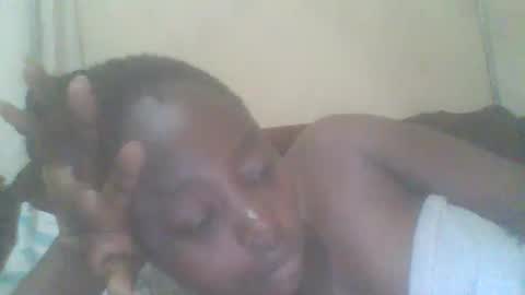 Snapshot of hornygal001 chatting on 17, 11, 2025 hornygal001 online show from 17, 11, 2025