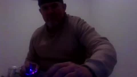 Snapshot of hornyhungwhiteboy4u269 chatting on 22, 11, 2025 hornyhungwhiteboy4u269 online show from 22, 11, 2025
