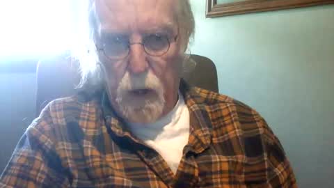 Snapshot of hornyinohio9 chatting on 19, 4, 2026 HornyInOhio9 online show from 19, 4, 2026