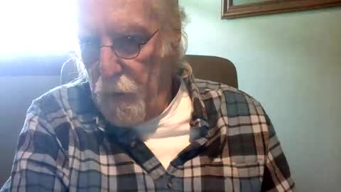 Snapshot of hornyinohio9 chatting on 5, 5, 2026 HornyInOhio9 online show from 5, 5, 2026