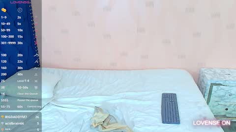 Snapshot of hornylatimommy chatting on 8, 2, 2025 Natasha online show from 8, 2, 2025