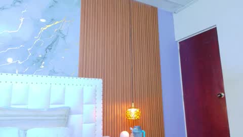 Snapshot of hornylatimommy chatting on 25, 10, 2025 Natasha online show from 25, 10, 2025