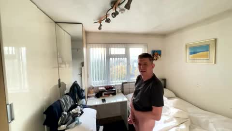 Hornylondon online show from 27, 10, 2025