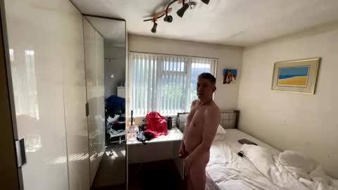 Snapshot of hornylondo chatting on 14, 4, 2026 Hornylondon online show from 14, 4, 2026