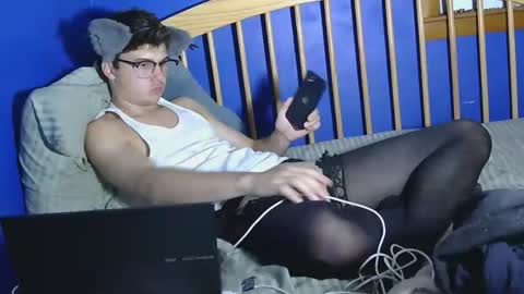 Snapshot of hornymanwhore2 chatting on 15, 9, 2025 hornymanwhore2 online show from 15, 9, 2025