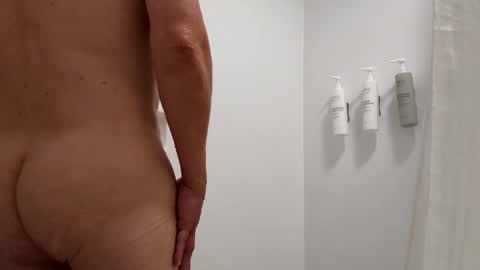Snapshot of hornyolcock chatting on 17, 5, 2026 Alex M online show from 17, 5, 2026