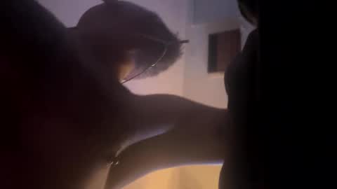 Snapshot of hornyonelooking1 chatting on 8, 2, 2025 hornyonelooking1 online show from 8, 2, 2025