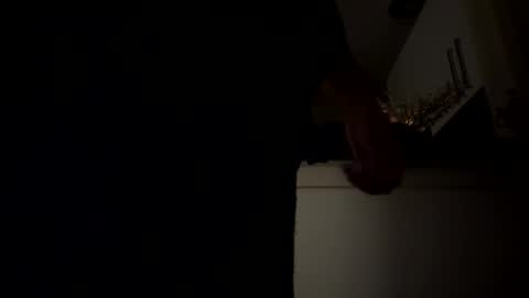 Snapshot of hornyonelooking1 chatting on 11, 3, 2025 hornyonelooking1 online show from 11, 3, 2025