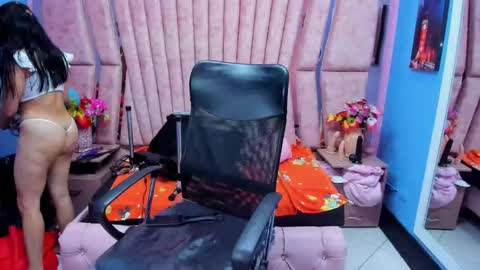 hornyskinny26 online show from 5, 11, 2025