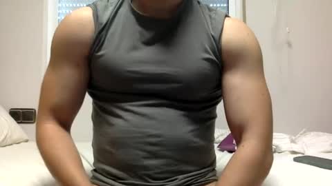 Snapshot of hornyspaniard93 chatting on 12, 7, 2026 hornyspaniard93 online show from 12, 7, 2026