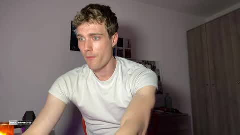 Snapshot of hornytwunk01 chatting on 28, 4, 2026 hornytwunk01 online show from 28, 4, 2026