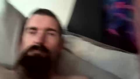 Snapshot of hornyweasle chatting on 18, 12, 2025 RandeeH online show from 18, 12, 2025