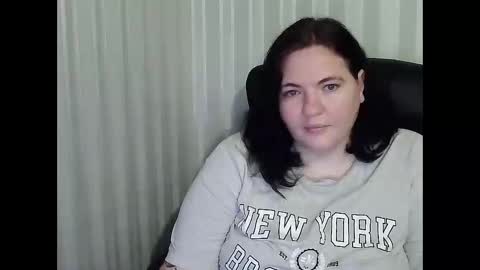 Snapshot of hot2panthers chatting on 21, 11, 2025 hot2panthers online show from 21, 11, 2025