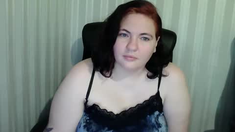 Snapshot of hot2panthers chatting on 27, 11, 2025 hot2panthers online show from 27, 11, 2025
