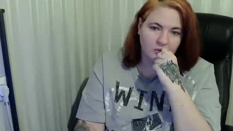 Snapshot of hot2panthers chatting on 1, 12, 2025 hot2panthers online show from 1, 12, 2025