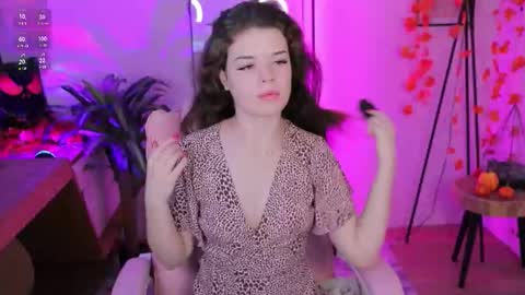 Snapshot of hot__tiny chatting on 4, 11, 2025 hot__tiny online show from 4, 11, 2025