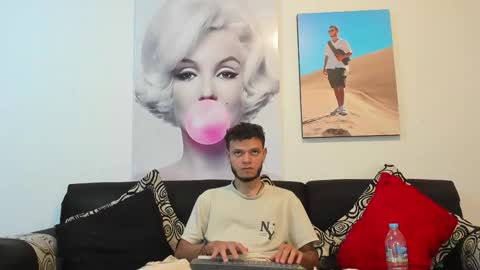 Snapshot of hot_bad_boy69 chatting on 15, 9, 2025 hot bad boy69 online show from 15, 9, 2025