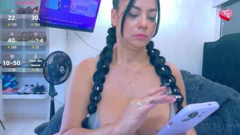 VALENTINA online show from 8, 11, 2025