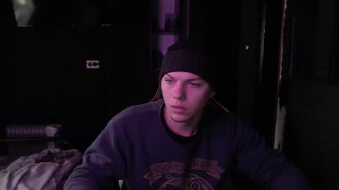 Snapshot of hot_boy_2002_ chatting on 30, 10, 2025 Hot boy 2002 online show from 30, 10, 2025