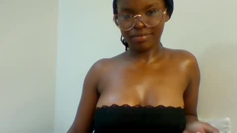 Snapshot of hot_cammy08 chatting on 21, 6, 2026 sweet cammy online show from 21, 6, 2026