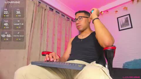 Snapshot of hot_dreams_x chatting on 8, 1, 2025 hot_dreams_x online show from 8, 1, 2025