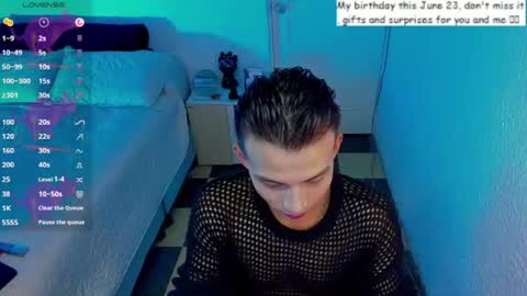 Snapshot of hot_latin_temptation chatting on 15, 6, 2026 Alejandro online show from 15, 6, 2026