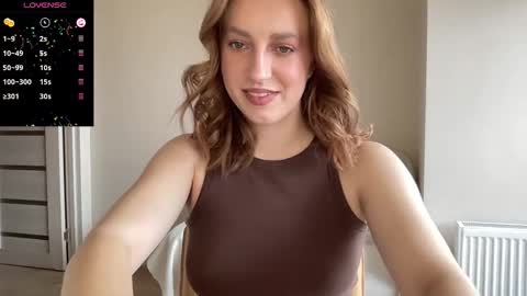 Snapshot of hot_lliinns chatting on 11, 10, 2025 Lina online show from 11, 10, 2025