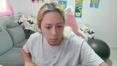 Mia online show from 20, 4, 2026