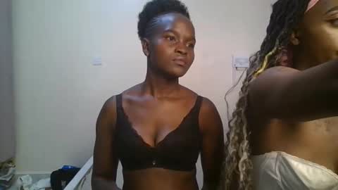 Snapshot of hot_petite1 chatting on 23, 5, 2026 Hot petite online show from 23, 5, 2026