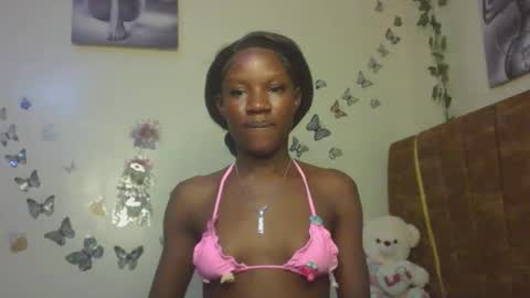 hot petite100 online show from 15, 2, 2026