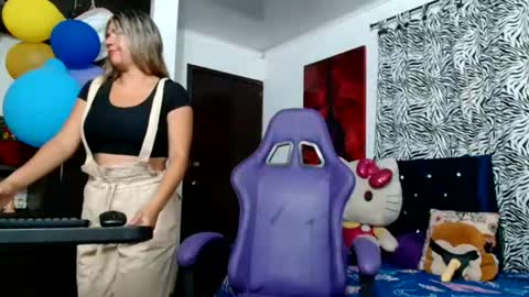 Snapshot of hot_sexy_bunny chatting on 16, 7, 2026 hot sexy bunny online show from 16, 7, 2026